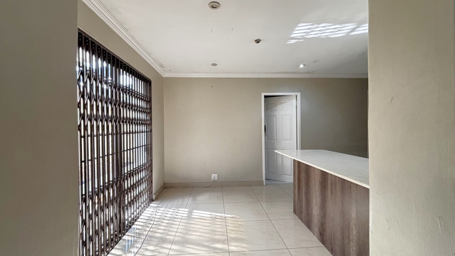 3 Bedroom Property for Sale in Rocklands Western Cape